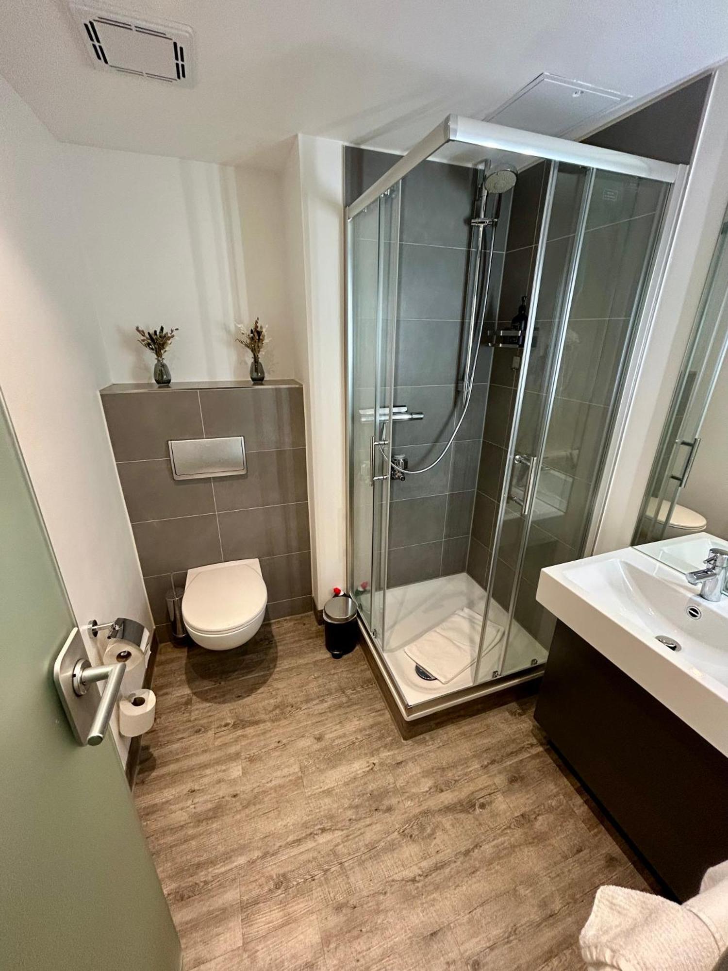 Apartment In Am Medienhafen Mit Küche