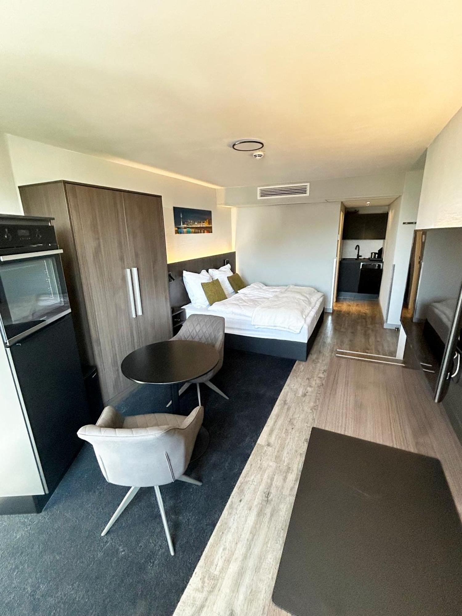 In Am Medienhafen Mit Küche Apartment 3*